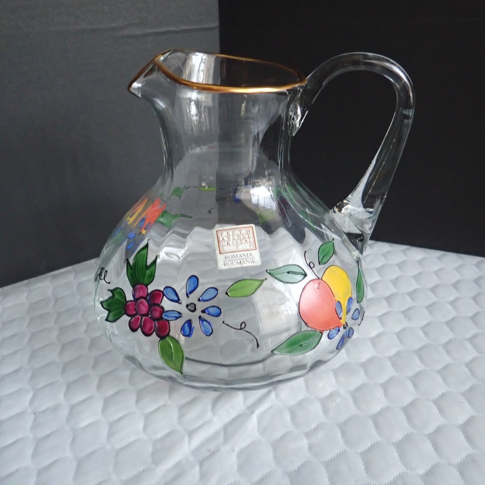 Fifth Avenue Crystal Ltd Hand Painted Gold Rim 8"